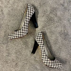 RARE Oh Deer! Waldorf Black & White Sequin Heels